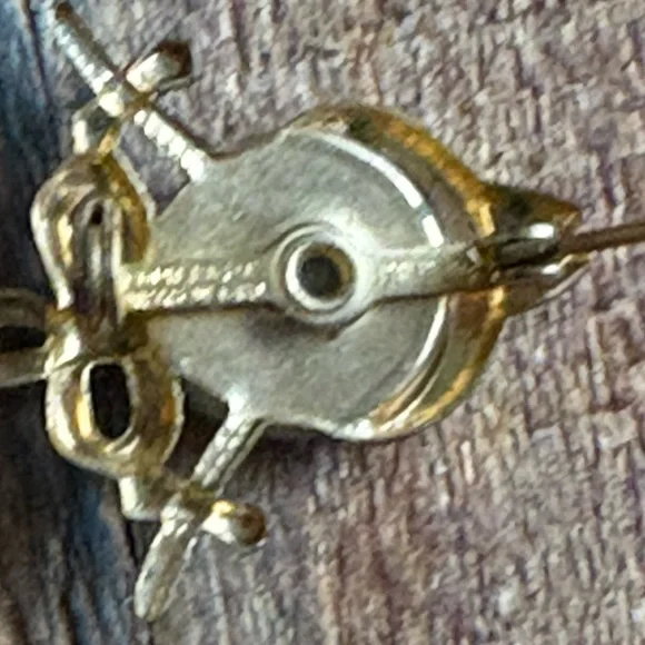 Uncas 1949 Figural Face Boy with feather Girl with Pigtails Brooches - Picture 6 of 6